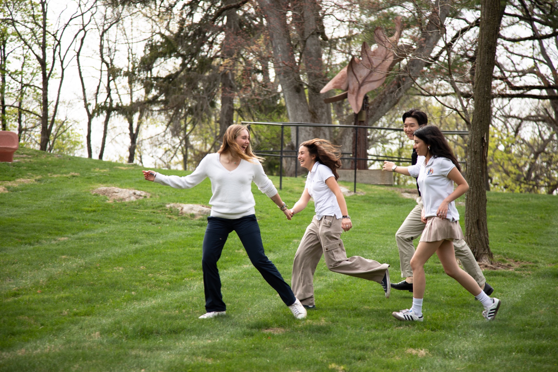 Storm King students in the arts studio