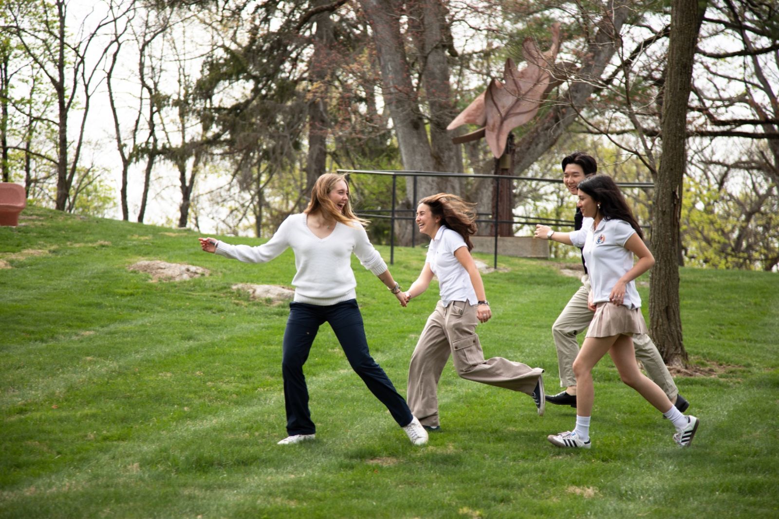 Storm King students in the arts studio